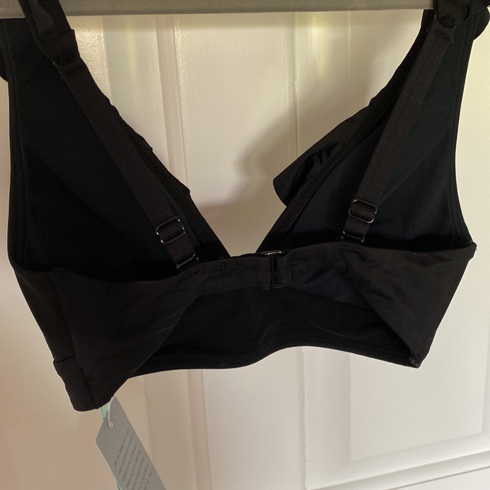 NWT Ruffle bikini top - Picture 5 of 5